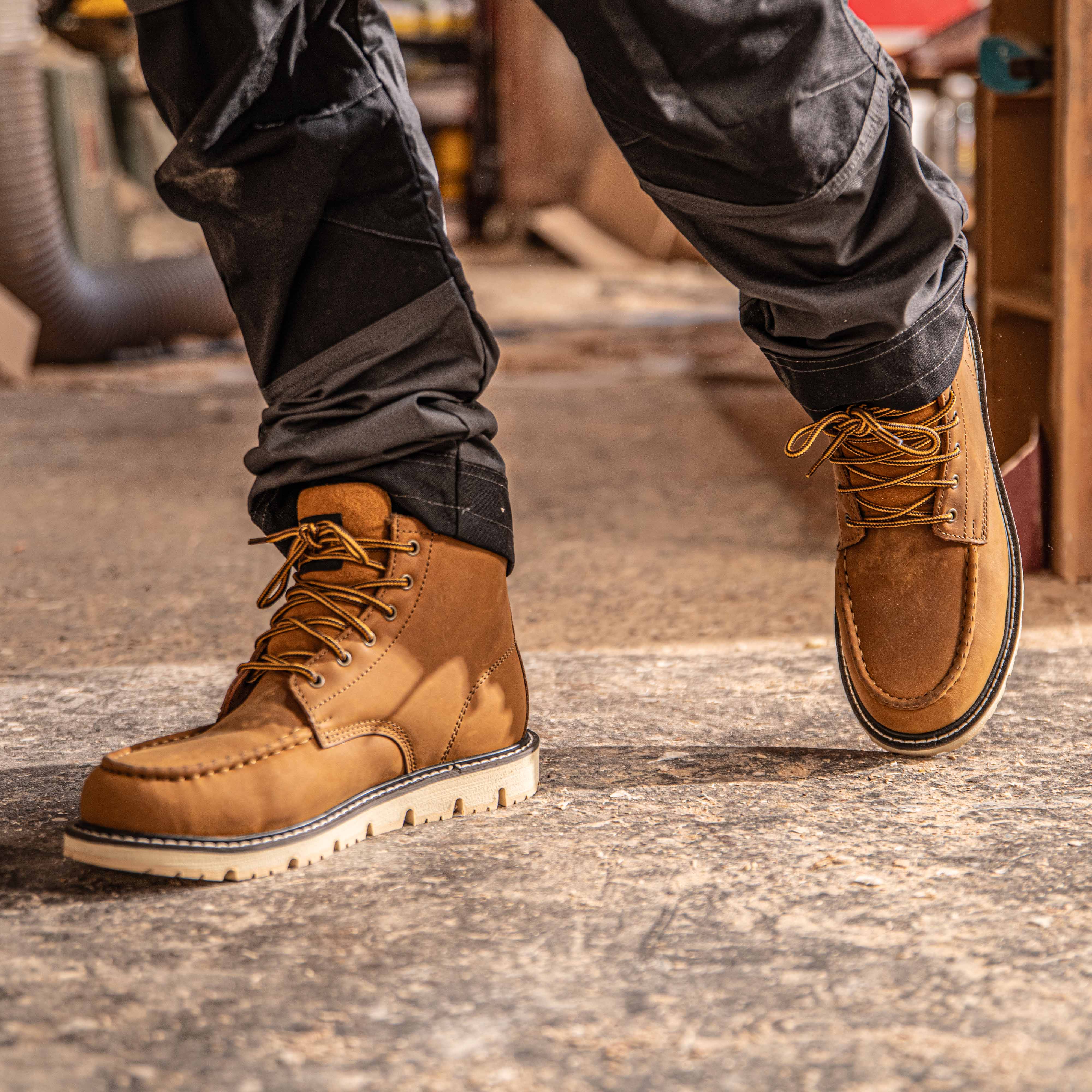 DEWALT Forge Men's Leather, Steel Safety Toe, Moc Toe Work Boot - Image 14