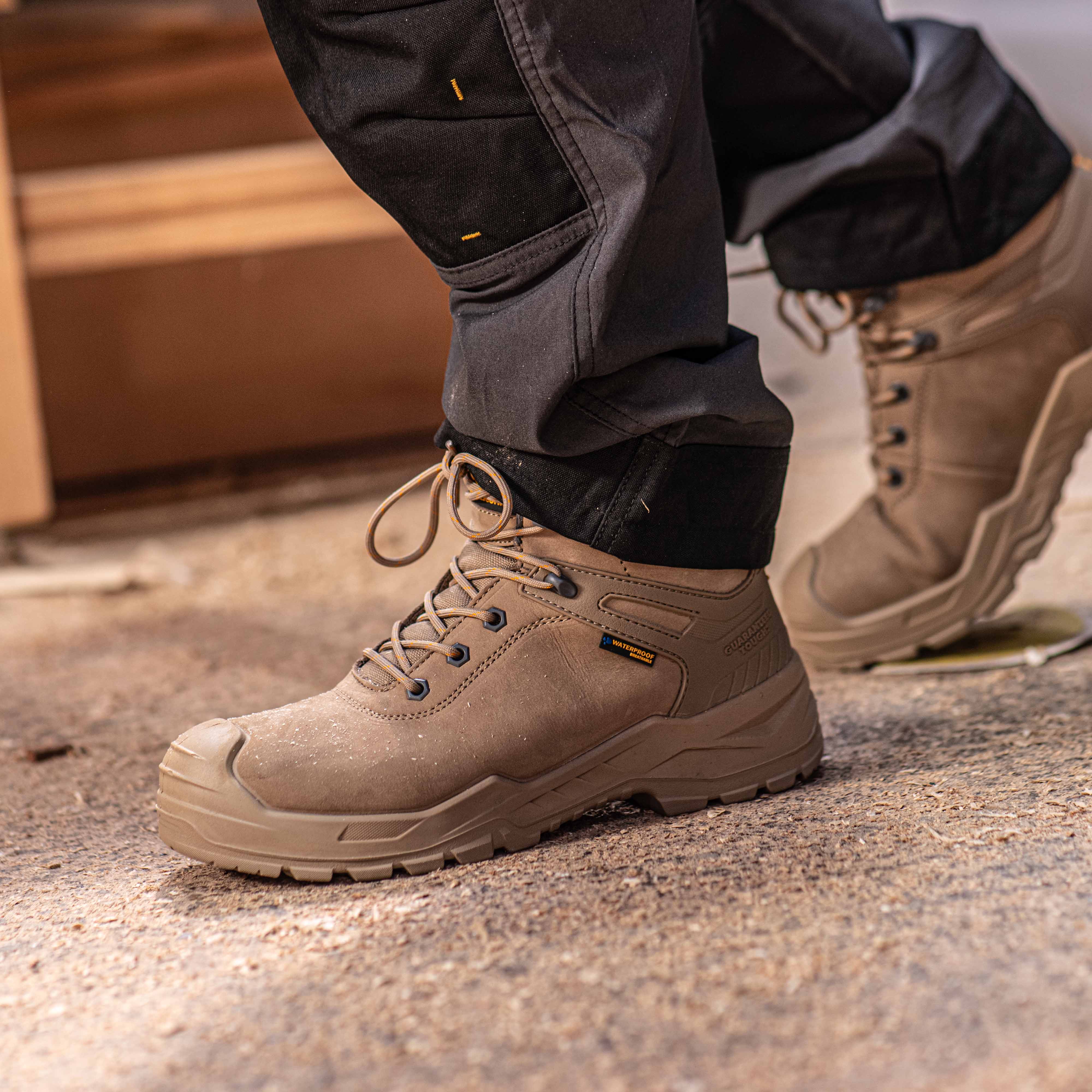 DEWALT Hayes Men's Leather, Steel Safety Toe, Waterproof Work Boot - Image 14