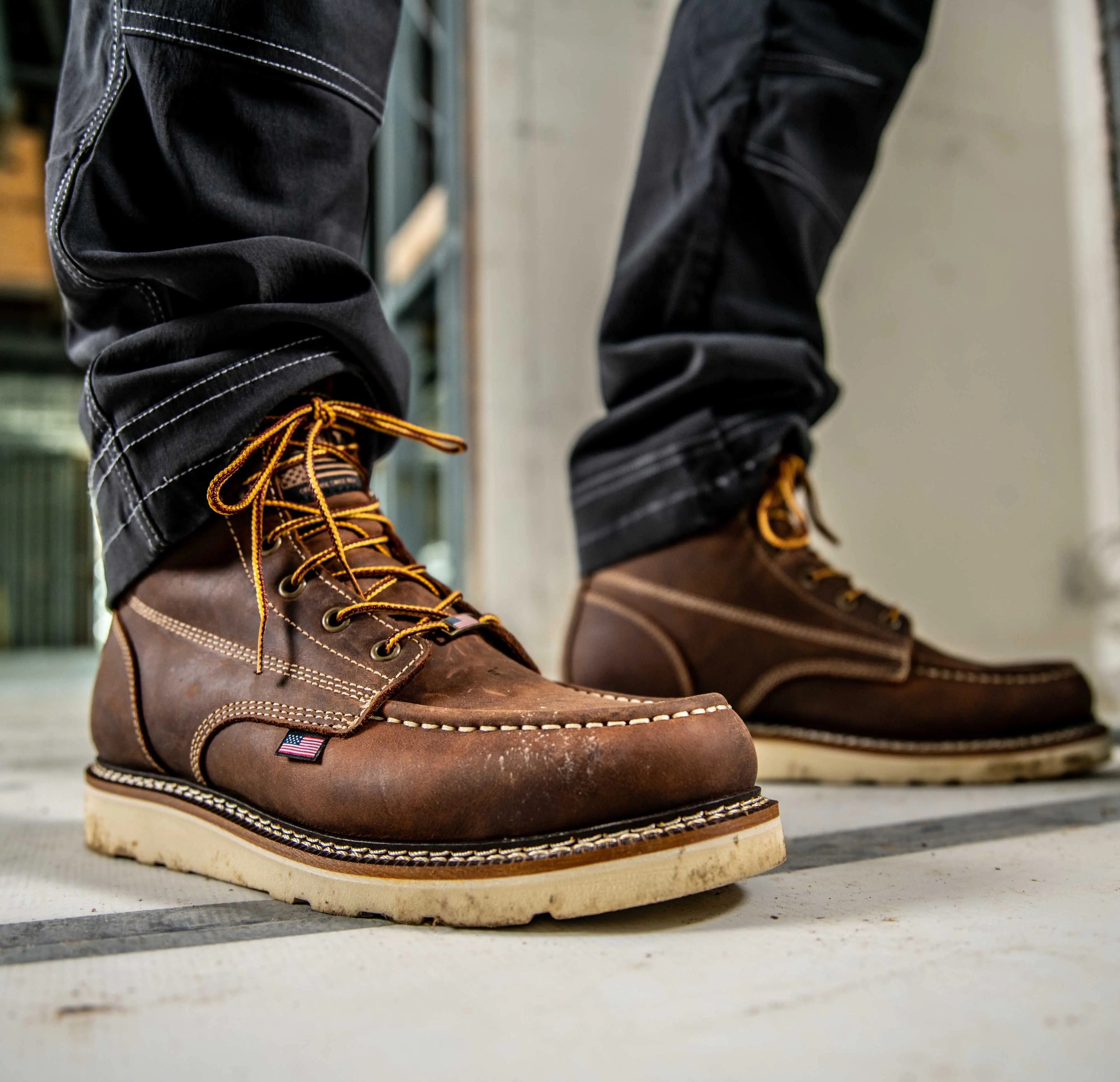 DEWALT Weatherby Men’s Work Boot – Full Grain Leather, Moc Toe, USA Made - Image 7